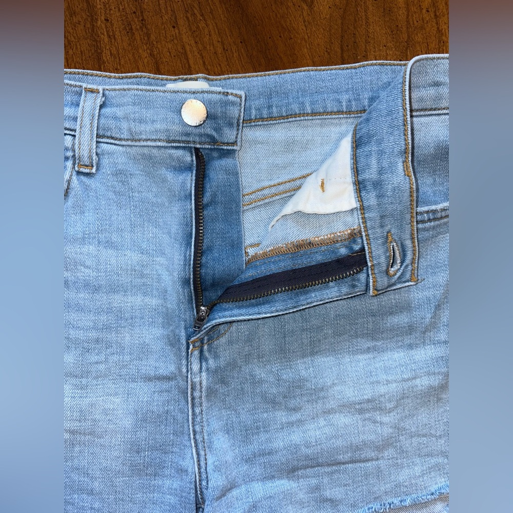 L’AGENCE Denim Shorts Size Women’s 28 - Picture 5 of 6